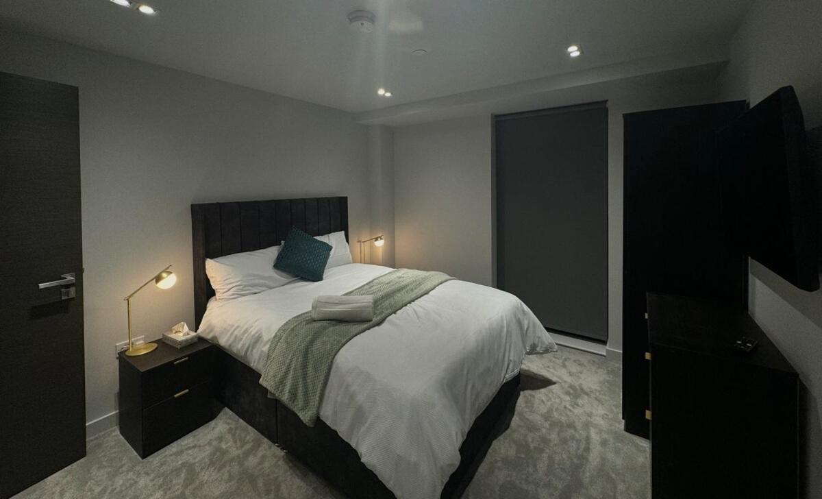 Modern 2-Bedroom Apartment In Heart Of Liverpool Exterior photo